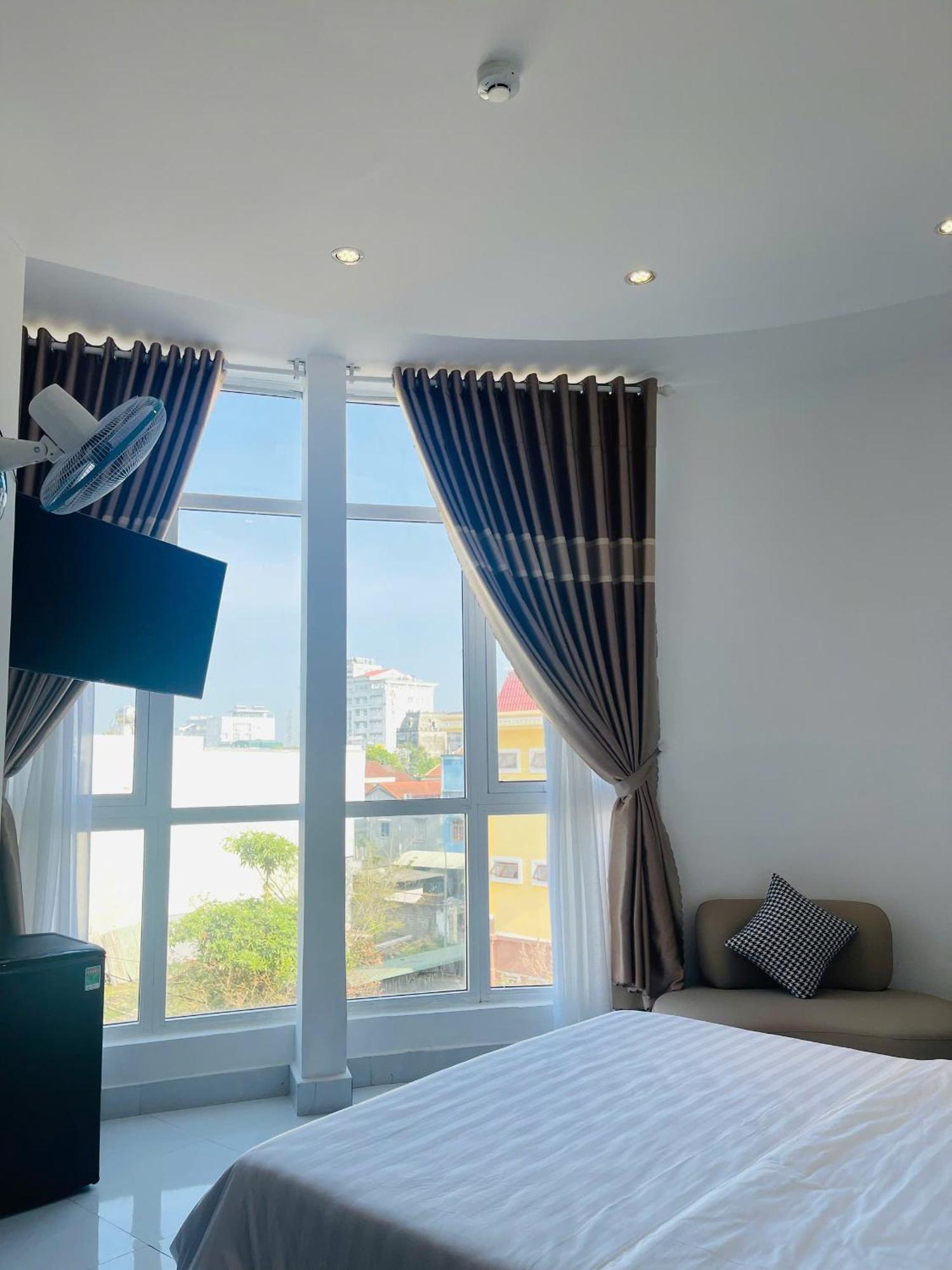 Khach San Romo Hotel Quang Ngai Bagian luar foto